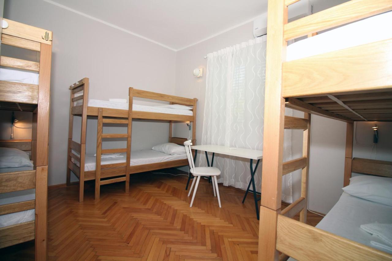 Hostel Marko Tisno Eksteriør billede